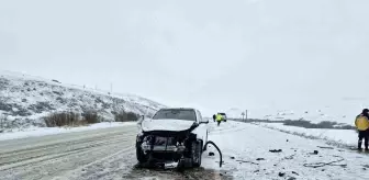 Erzurum-Artvin Karayolunda Trafik Kazası: İki Kişi Hayatını Kaybetti