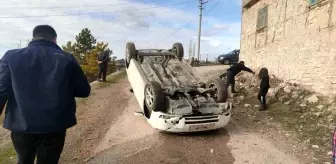 Kütahya'da Trafik Kazası: İki Yaralı