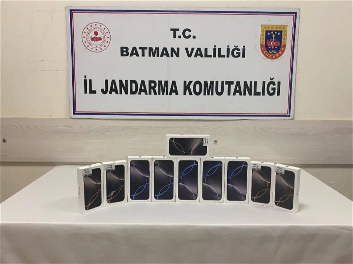 Hasankeyf'te Gümrük Kaçağı 10 Cep Telefonu Ele Geçirildi