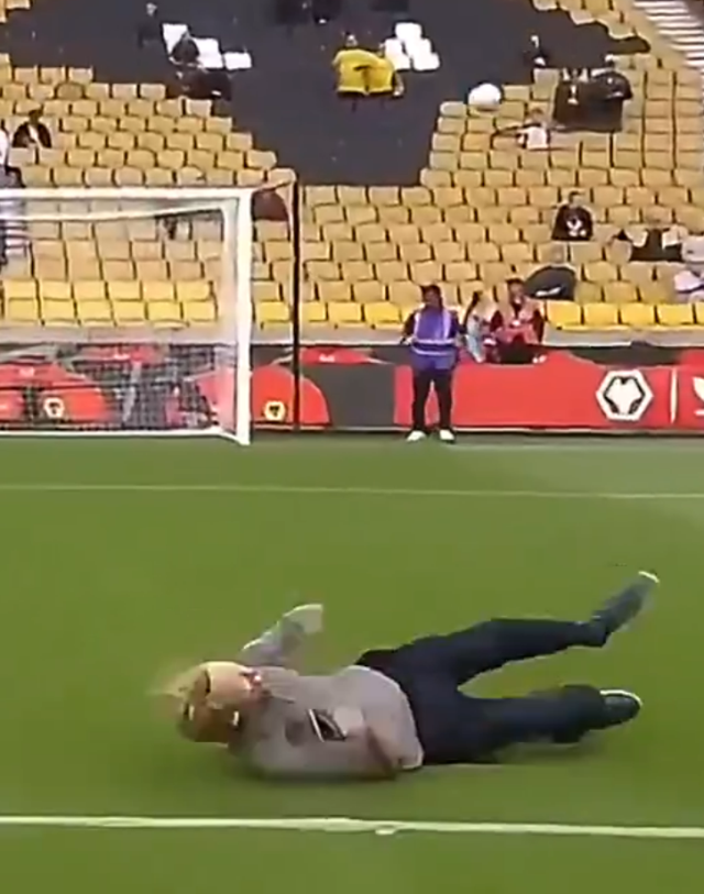 Bir zamanlar leblebi gibi gol atardı! Son hali futbolseverleri üzdü Bir zamanlar leblebi gibi gol atardı! Son hali futbolseverleri üzdü