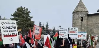 Erzurum'da Sağlık Çalışanlarından Gazze'ye Destek Yürüyüşü