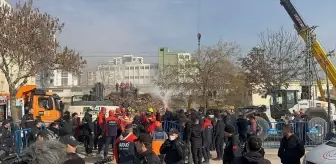 Konya'da Çöken Binadan 1 Kadının Cansız Bedeni Çıkarıldı