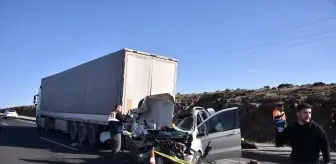 Siverek'te Trafik Kazası: 1 Ölü, 1 Yaralı