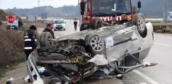 Amasya'da Otomobil Devrildi: 4 Yaralı