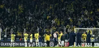 Fenerbahçe, Göztepe'yi 3-2 Yenerek 4. Galibiyetini Aldı