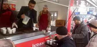 Kütahya'da Miraç Kandili'nde Salep İkramı