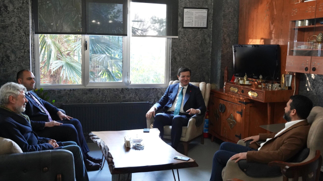 Saadet Partisi Genel Başkan Mahmut Arıkan Haberler.com'u ziyaret etti Saadet Partisi Genel Başkan Mahmut Arıkan Haberler.com'u ziyaret etti