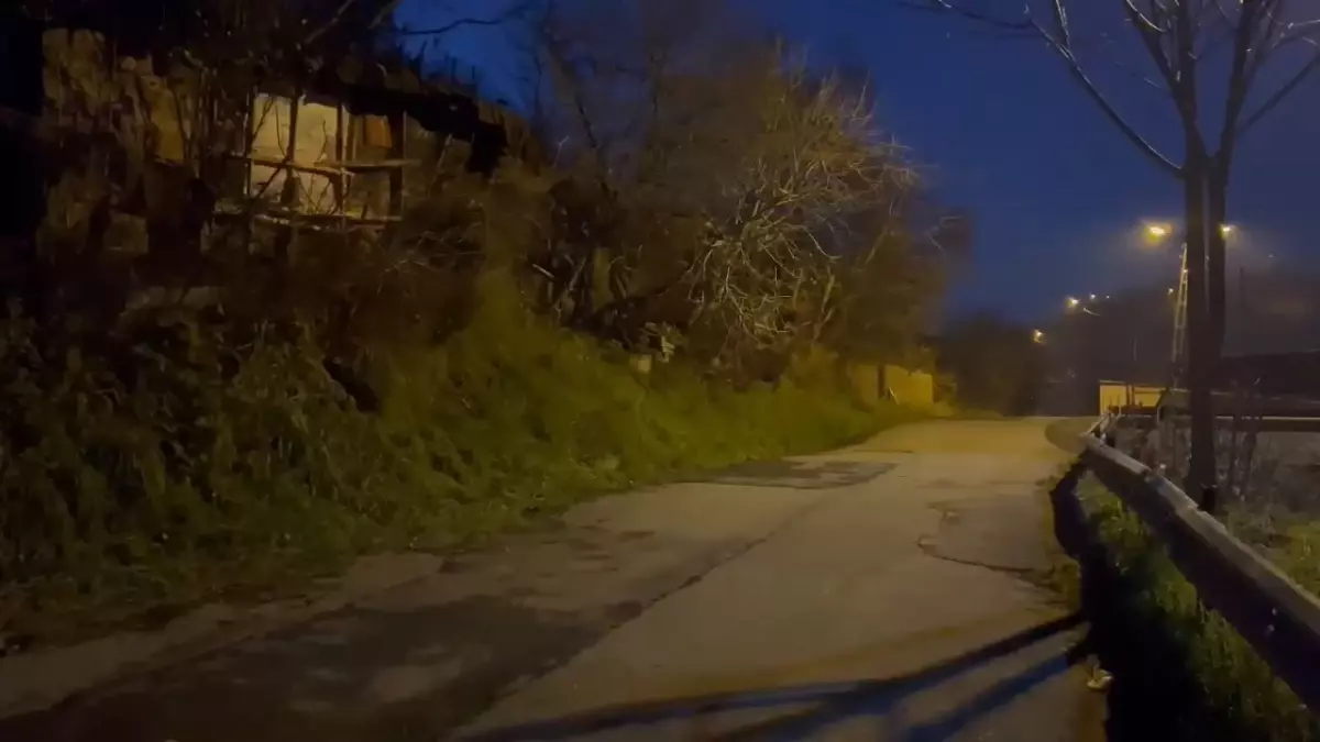 Üsküdar'da Gecekonduda Yangın: 2 Kişi Hayatını Kaybetti