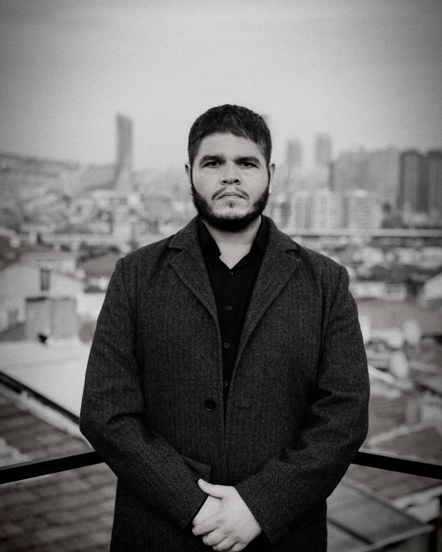 Uzak Şehir Kadir kimdir? Kadir karakterini kim canlandırıyor? Uzak Şehir Kadir kimdir? Kadir karakterini kim canlandırıyor?