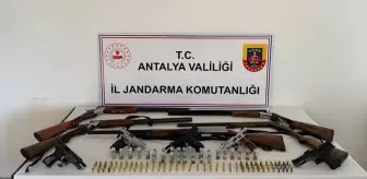 Antalya'da Silah Kaçakçılığı Operasyonu: 5 Kişi Gözaltına Alındı