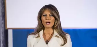 ABD, Melania Trump'ın pozunu konuşuyor