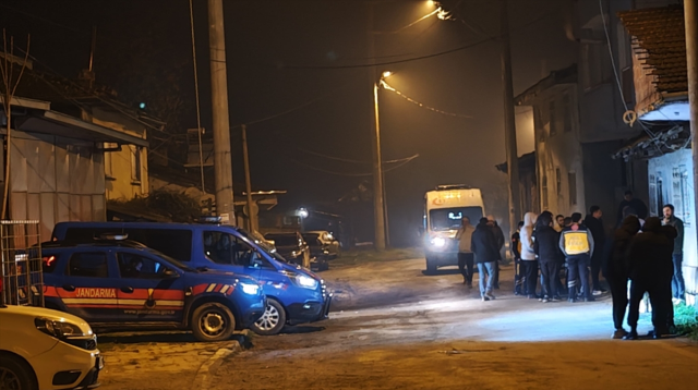 Efforts to persuade the father who took his two children hostage in Bursa are ongoing