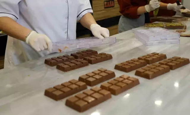 Adana Chocolate Replaces Dubai Chocolate