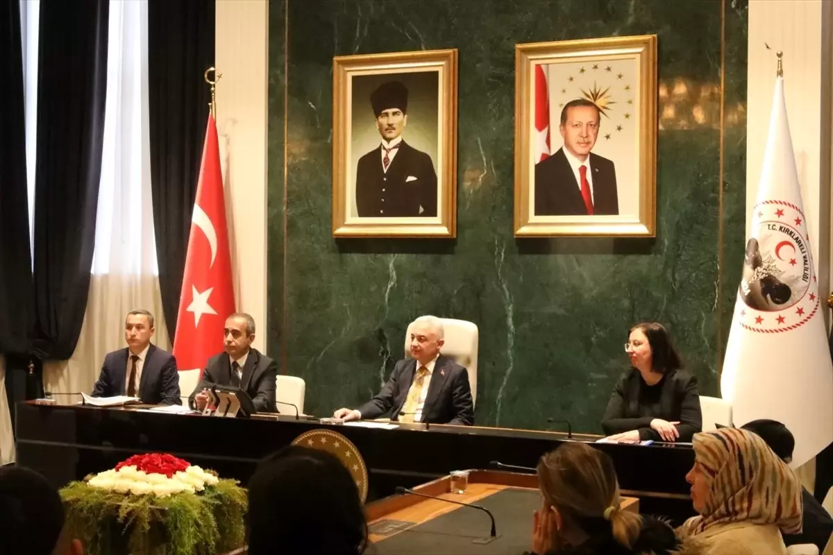 Kırklareli Valisi Uğur Turan, Vatandaşların Taleplerini Dinledi