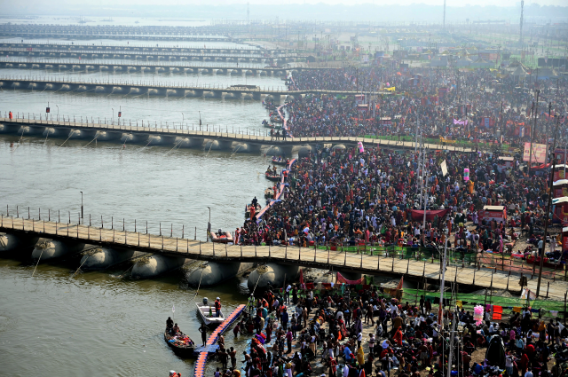 Stampede at the world's largest religious ceremony! There are dead and injured