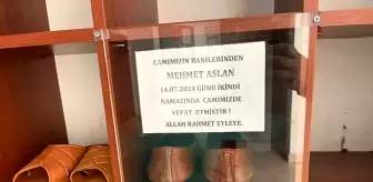 Hayırsever Mehmet Aslan'ın Son Ayakkabısı Camide Koruma Altında