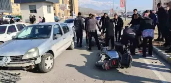 Erzincan'da Trafik Kazası: Motosiklet Sürücüsü Ağır Yaralı