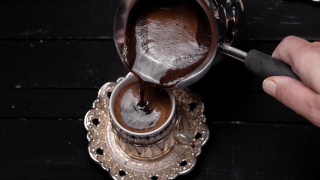 The Mill Coffee Kahve Direktörü Zeynep Teymur:'Türkiye'de Kahve Kültürü Büyük Bir Dönüşüm Geçiriyor' The Mill Coffee Kahve Direktörü Zeynep Teymur:'Türkiye'de Kahve Kültürü Büyük Bir Dönüşüm Geçiriyor'