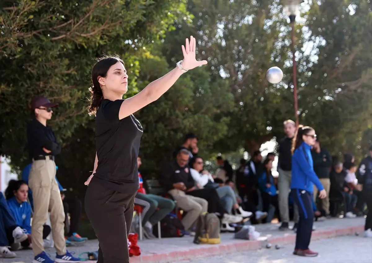 Mersin'de Üniversiteler Arası Bocce Şampiyonası Başladı