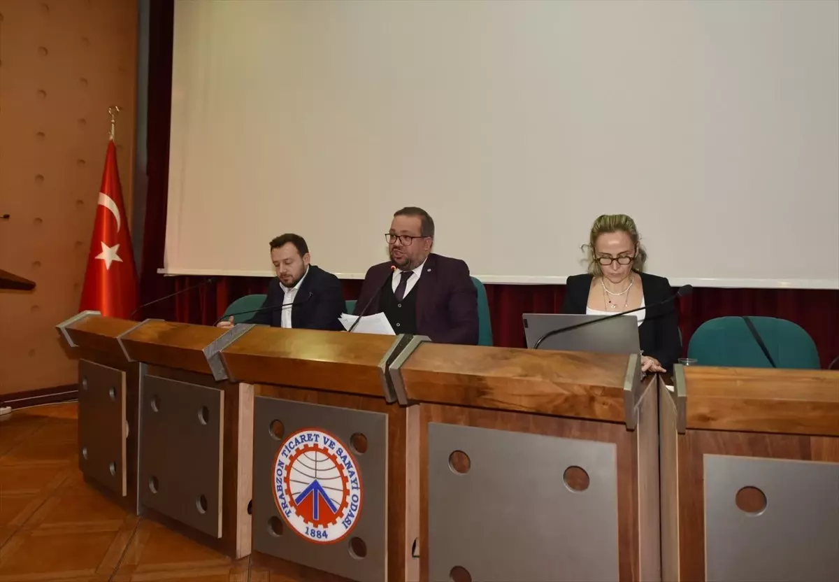 Trabzon'da İş Hukuku Semineri Düzenlendi