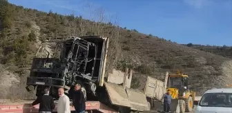 Kastamonu'da Kum Yüklü Kamyonda Yangın Çıktı