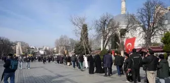 Yarıyıl Tatilinde Ayasofya'da Yoğunluk