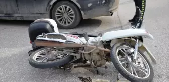 Bilecik'te Motosiklet ile Otomobil Çarpıştı: 1 Yaralı