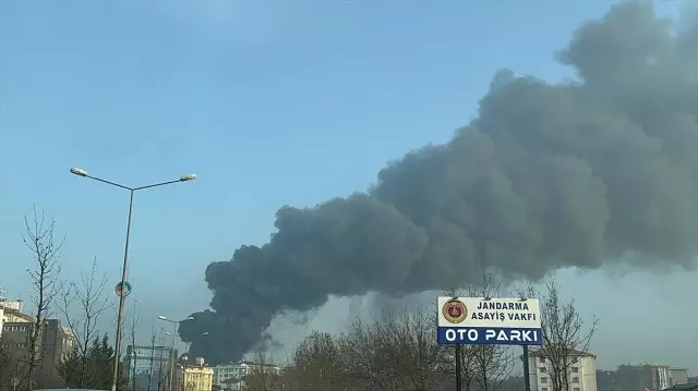 Fire at the tire factory in Çekmeköy! Flames rose suddenly