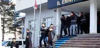 Oto Kiralama Dolandırıcılığı Çetesi Bayburt'ta Çökertildi