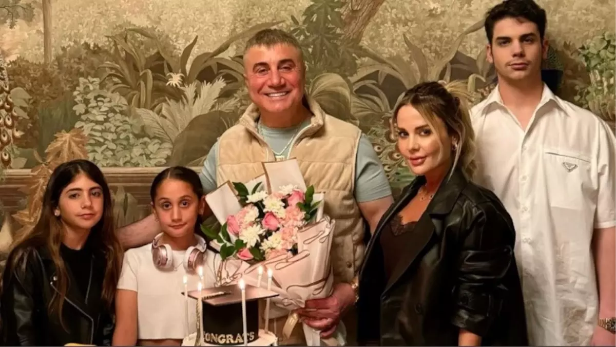 Sedat Peker üniversiteden mezun oldu