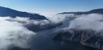 Obruk Barajı Gölü'nün Büyüleyici Manzarası Dronla Görüntülendi