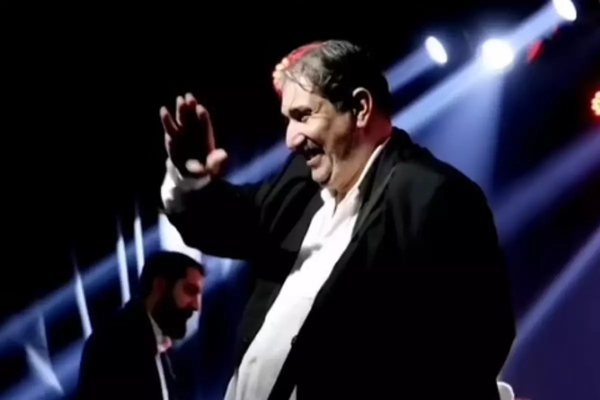 Ünlü davulcu Ahmet İzgi, son yolculuğuna uğurlandı