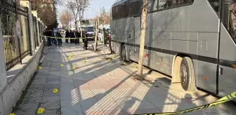 Afyonkarahisar'da Dolmuş Şoförleri Arasında Pompalı Tüfekli Kavga: 2 Yaralı