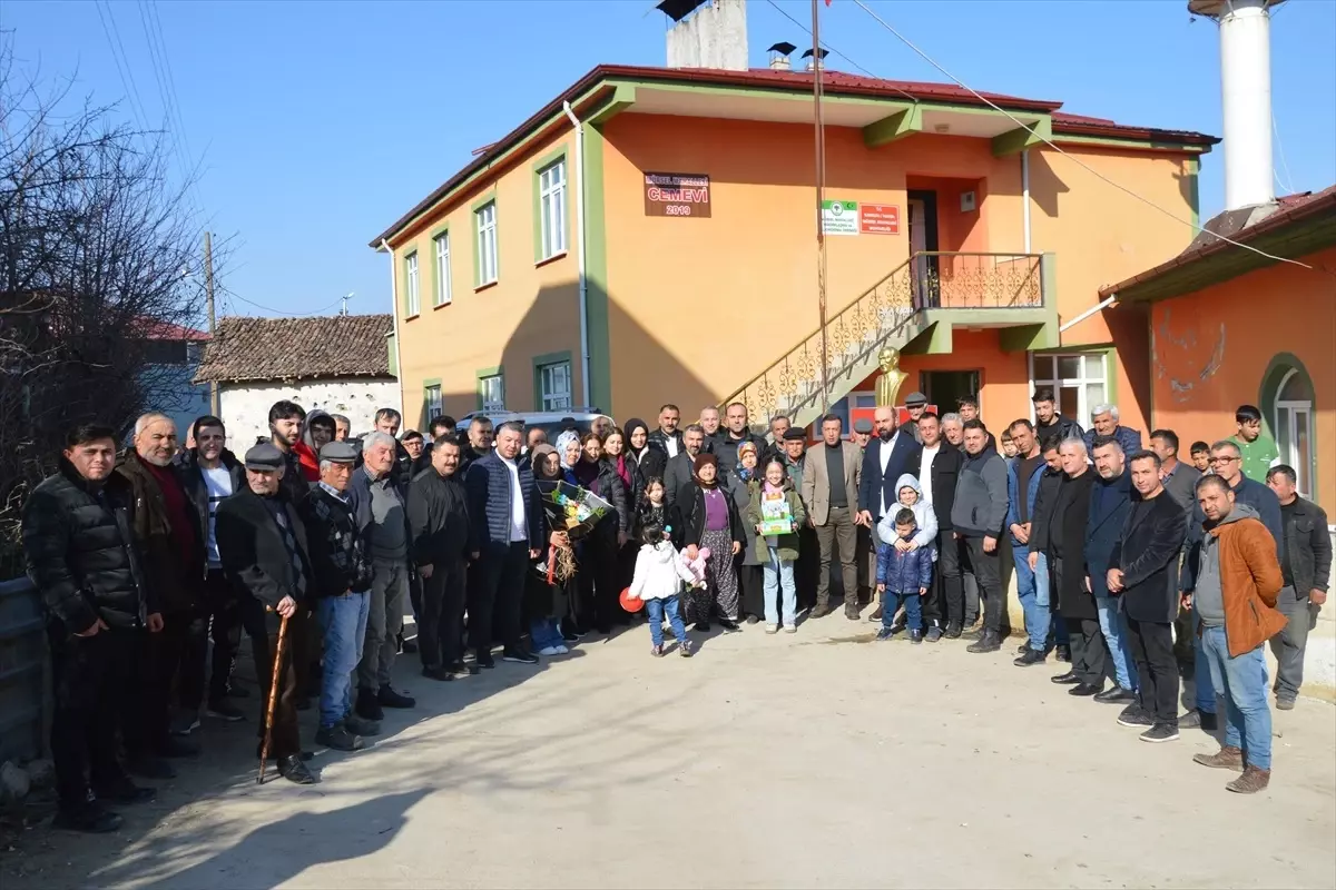 AK Parti Havza İlçe Başkanı Aziz Pekşen Mürsel Mahallesi'ni Ziyaret Etti