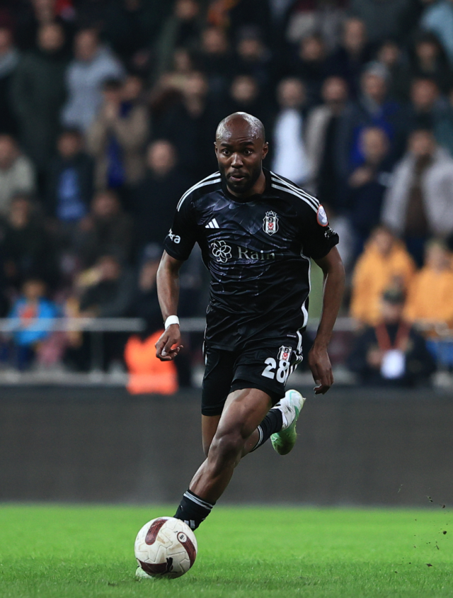 Al Musrati Beşiktaş'tan ayrıldı mı?