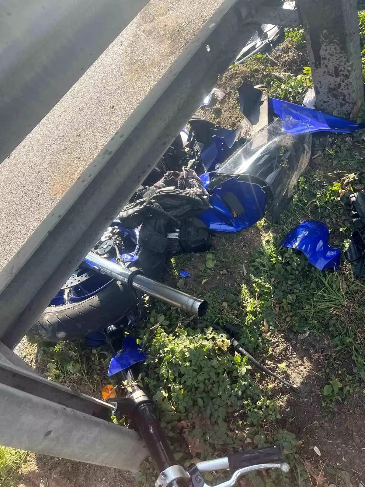 Karamürsel'de Motosiklet Kazası: Sürücü Ağır Yaralandı
