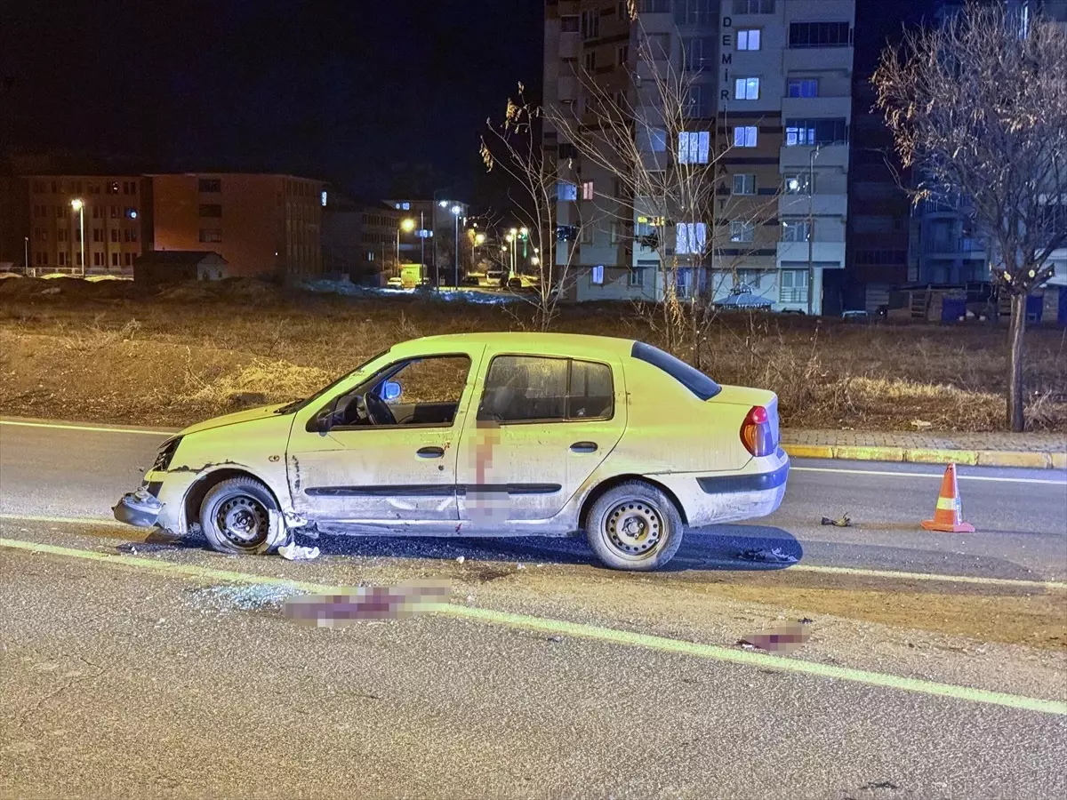 Oltu'da Trafik Kazası: Sürücü Ağır Yaralandı