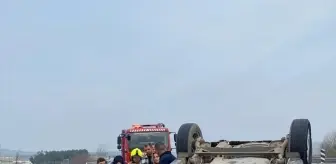 Bursa'da Takla Atan Otomobilde 3 Yaralı