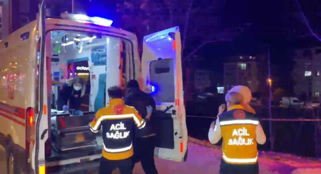 Denizli'de 7 katlı apartmanda yangın! Mahsur kalanlar var