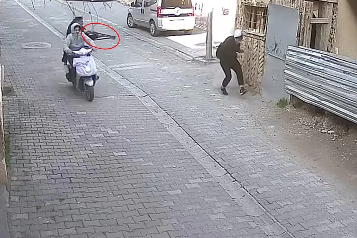 Gençlerin kız meselesi tartışmasında kan aktı Gençlerin kız meselesi tartışmasında kan aktı