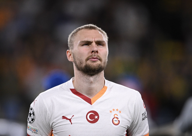 Kendi isteğiyle kadrodan çıkartıldı: Yıldız futbolcunun Galatasaray'dan ayrılması an meselesi