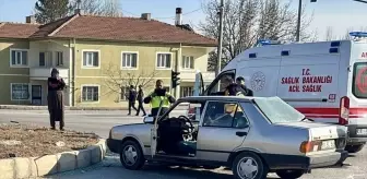 Kırşehir'de motosiklet ile otomobil çarpıştı: 1 ölü, 1 ağır yaralı