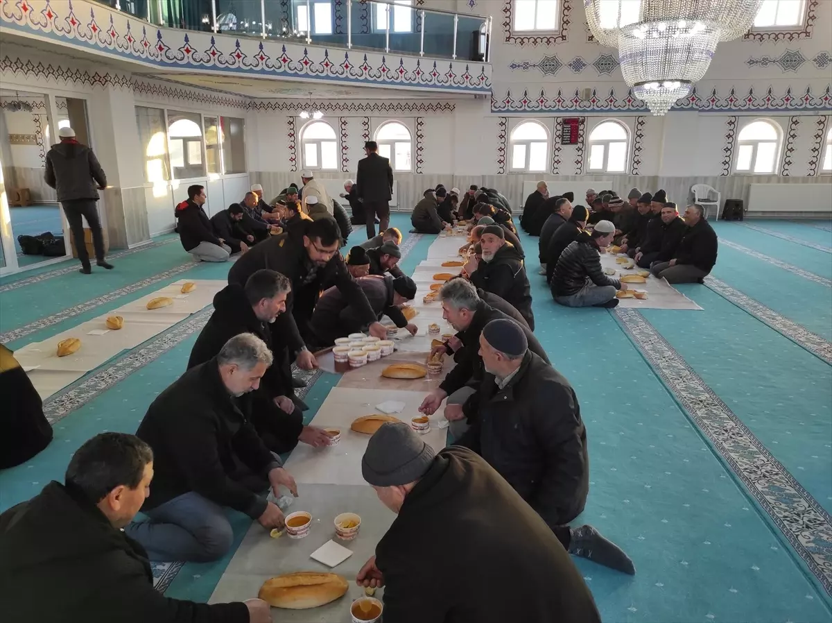 Niğde'nin Bor ilçesinde Sabah Namazı Buluşması Düzenlendi