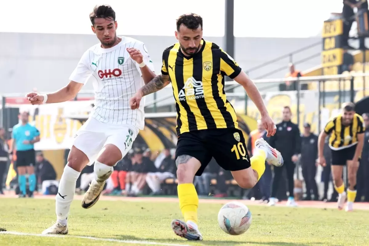 Aliağaspor FK, Efeler 09 SFK'yı 3-0 Geçti