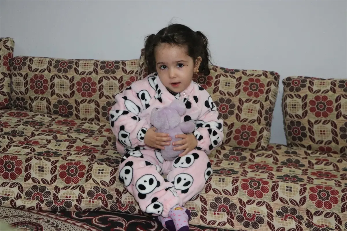 Enkaz Bebek Fatma, Ailesinin Yanında Duygu Dolu Bir Yaşama Adım Attı