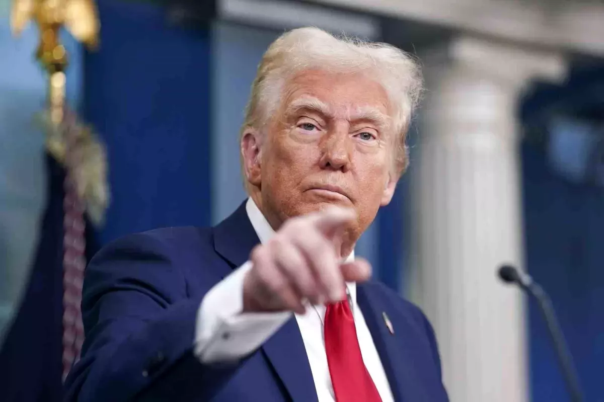 Trump, Meksika ile Gümrük Vergisini Askıya Aldı