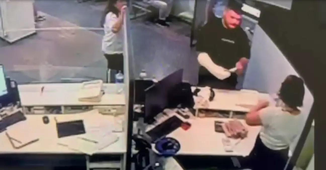 İstanbul'da Kadın, Sözde Dedektiflere 7 Milyon TL Dolandırıldı