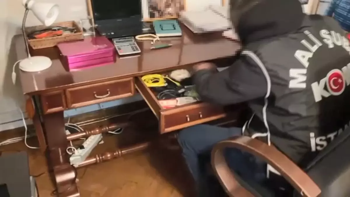 Kara para operasyonu1 Kapalıçarşı'nın tepe ismi gözaltında