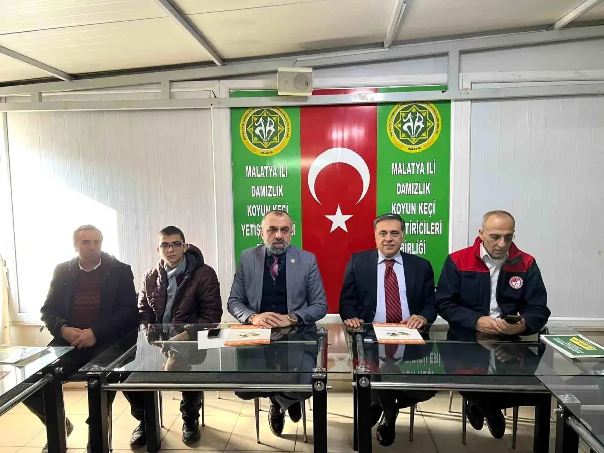 Malatya'da 2025 Yılı Proje Tespit Küpeleri ve Verim Kayıt Defterleri Dağıtıldı