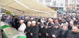 Kalp Krizi Geçiren Öğretmen Hüseyin Kaygusuz, Toprağa Verildi